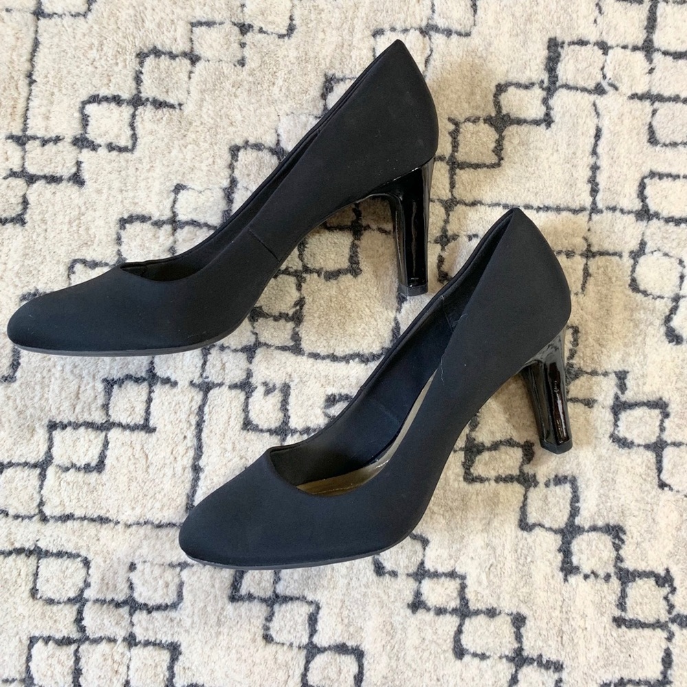 Bandolino black heels